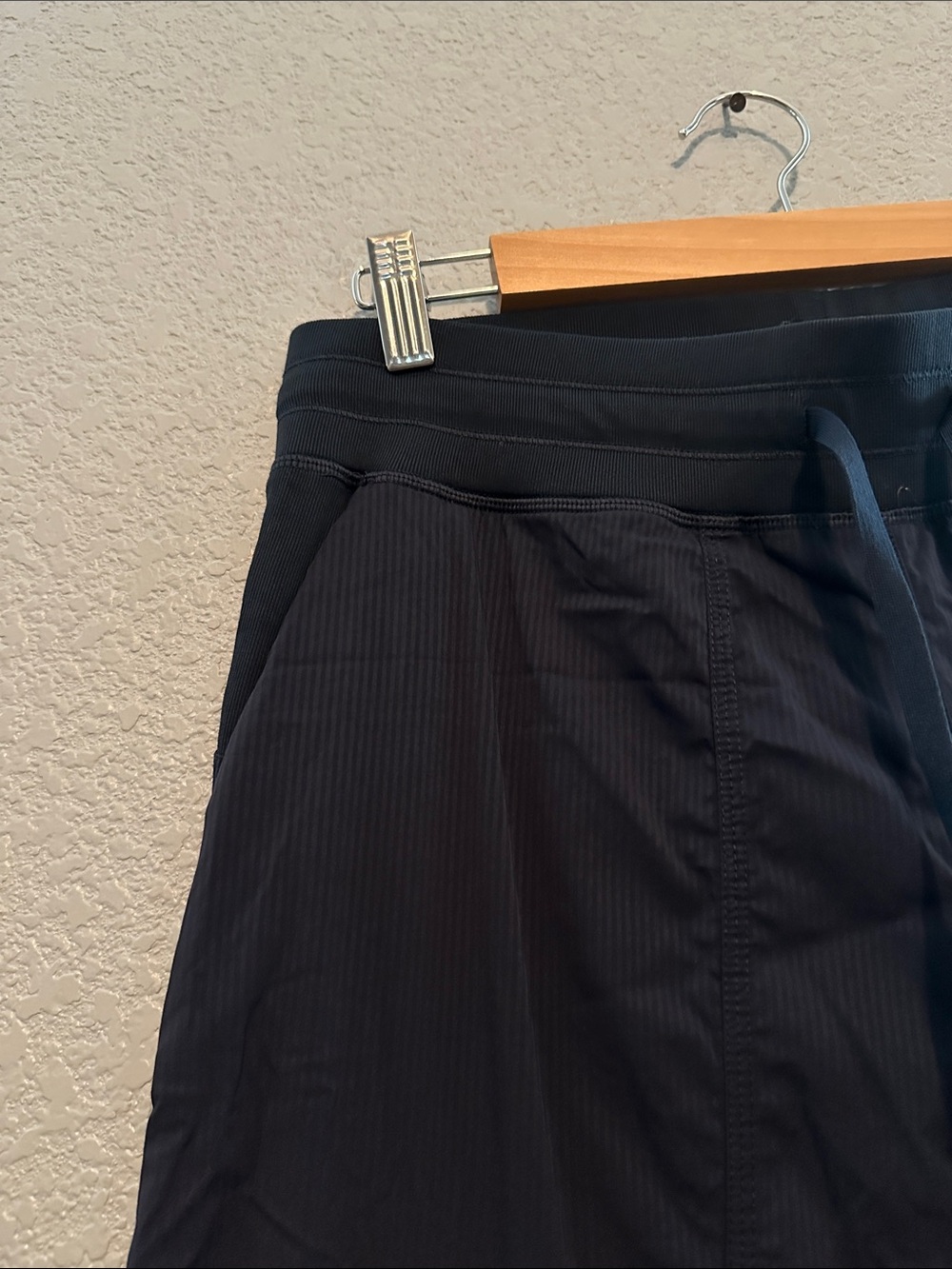 CRZ Yoga Navy Straight Leg Ruched Pants - Picture 6 of 8